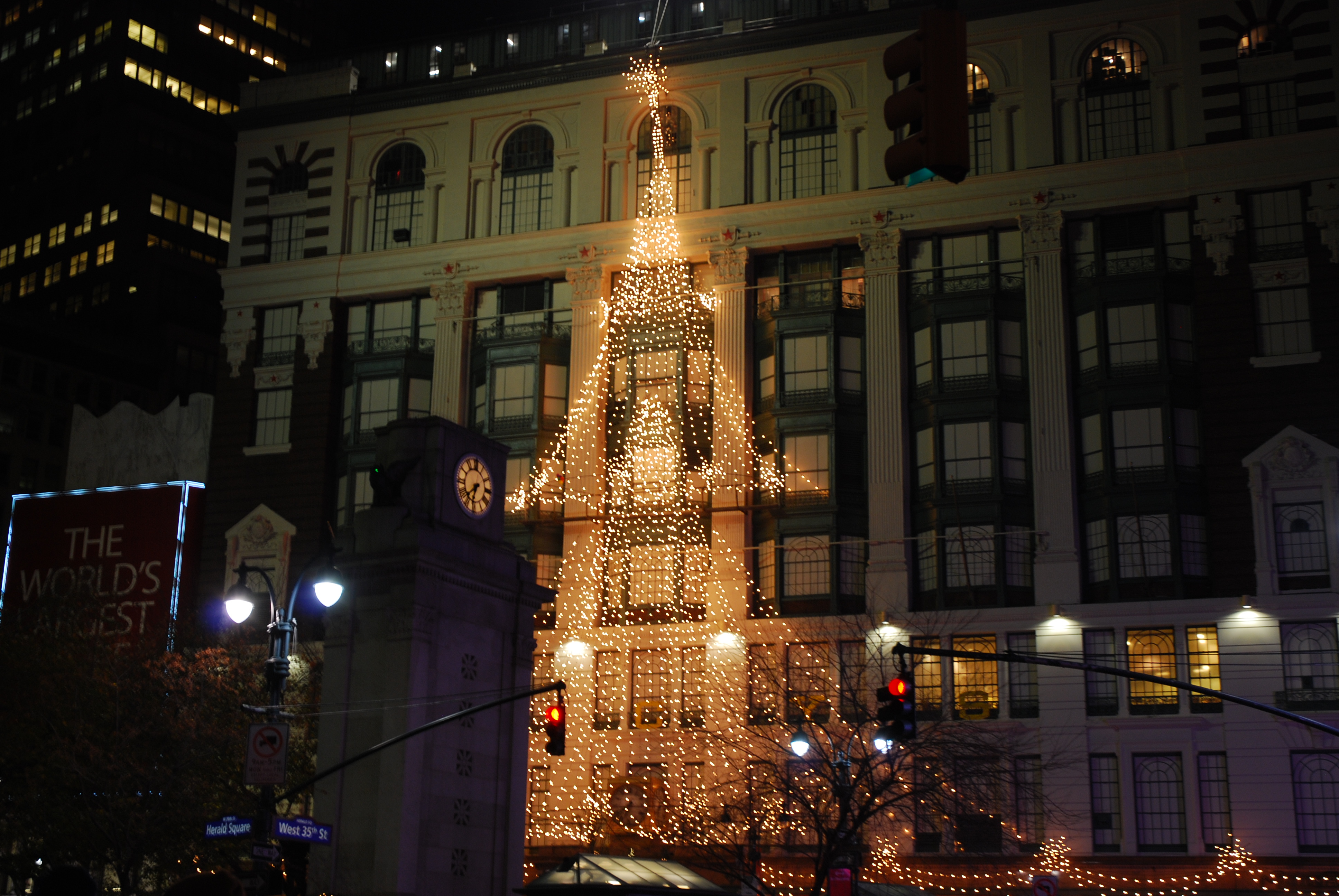 New York at Christmas: 10 Festive Things to Do in New York City | Pommie Travels