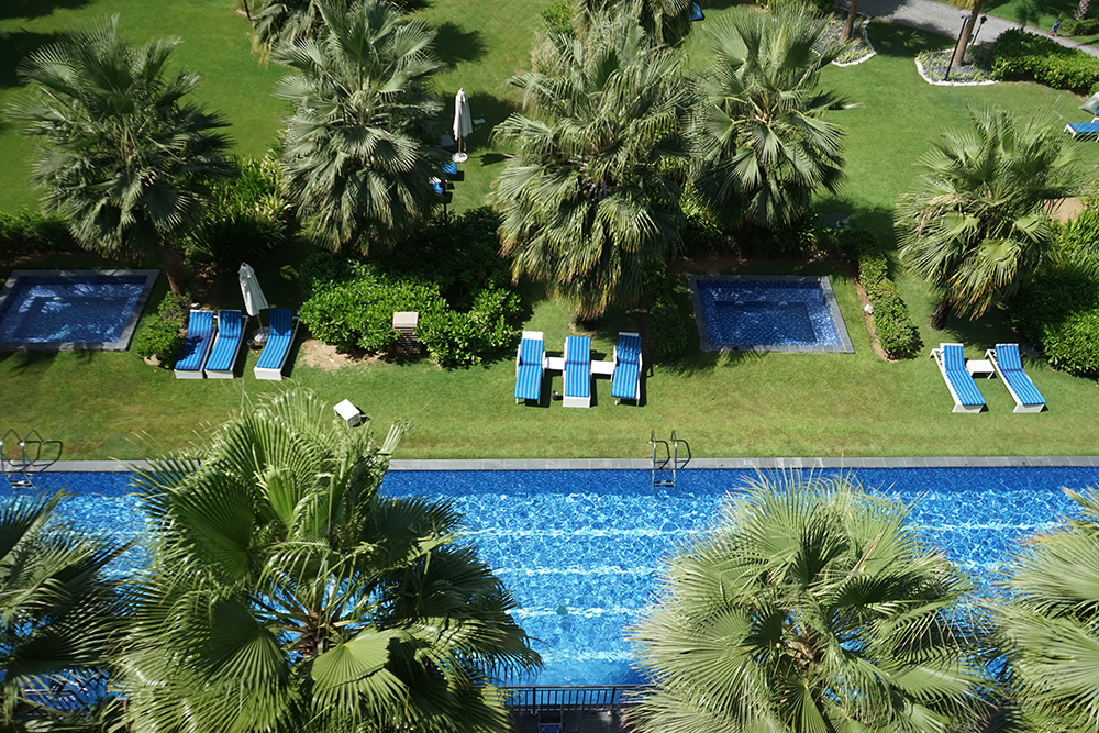 Rixos the Palm Pool