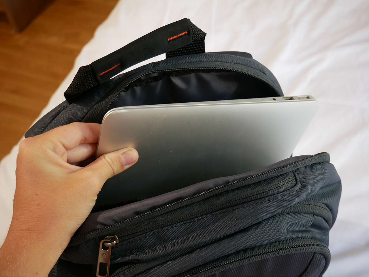 samsonite guardit laptop backpack s