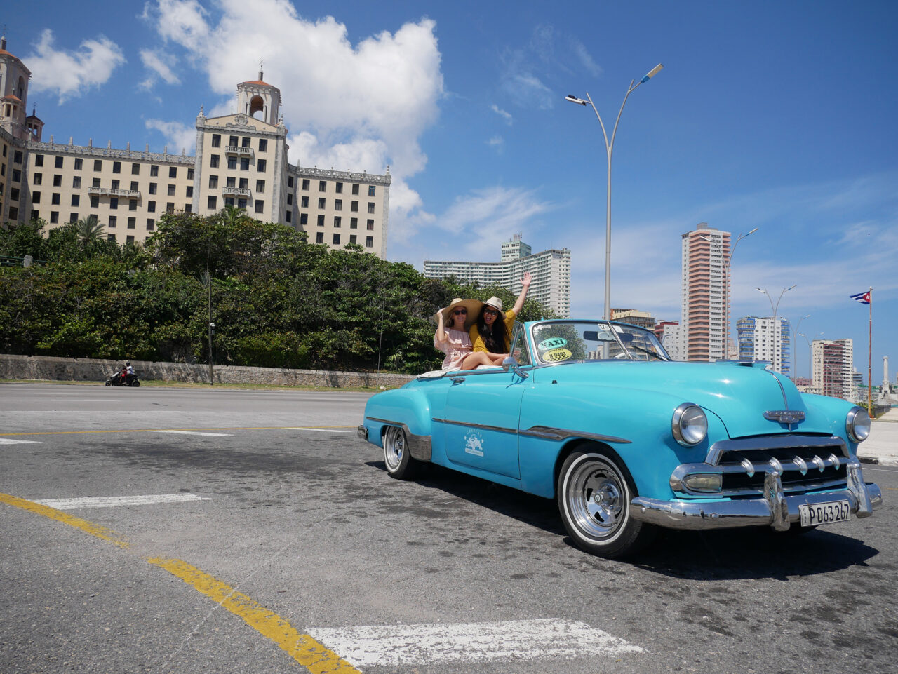 Malecon Havana - Vintage Car Tour 