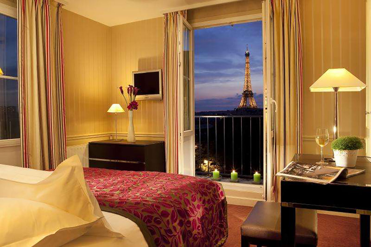 Hotel Duquesne Eiffel Tower View