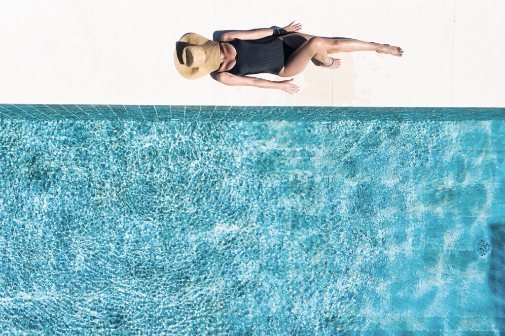 Pool in Cannes