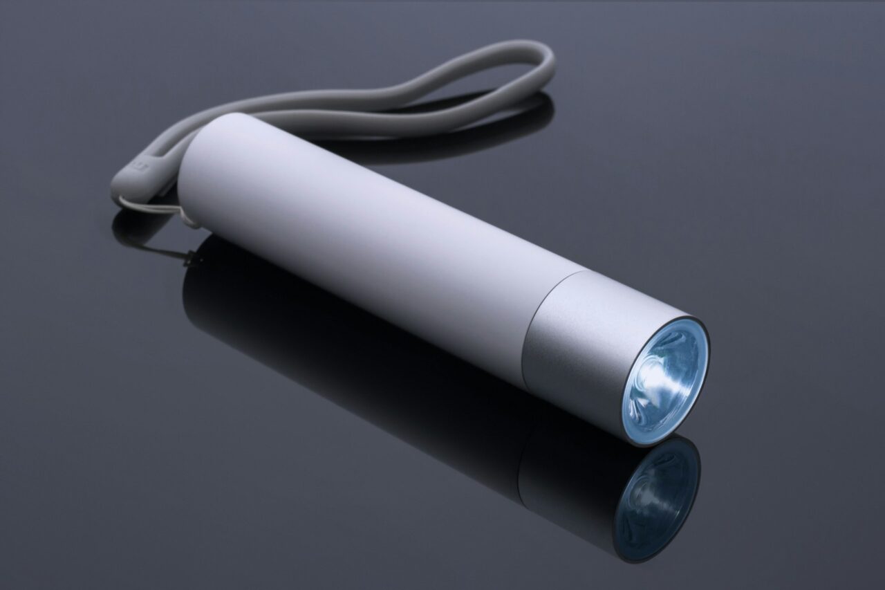 Pocket flashlight