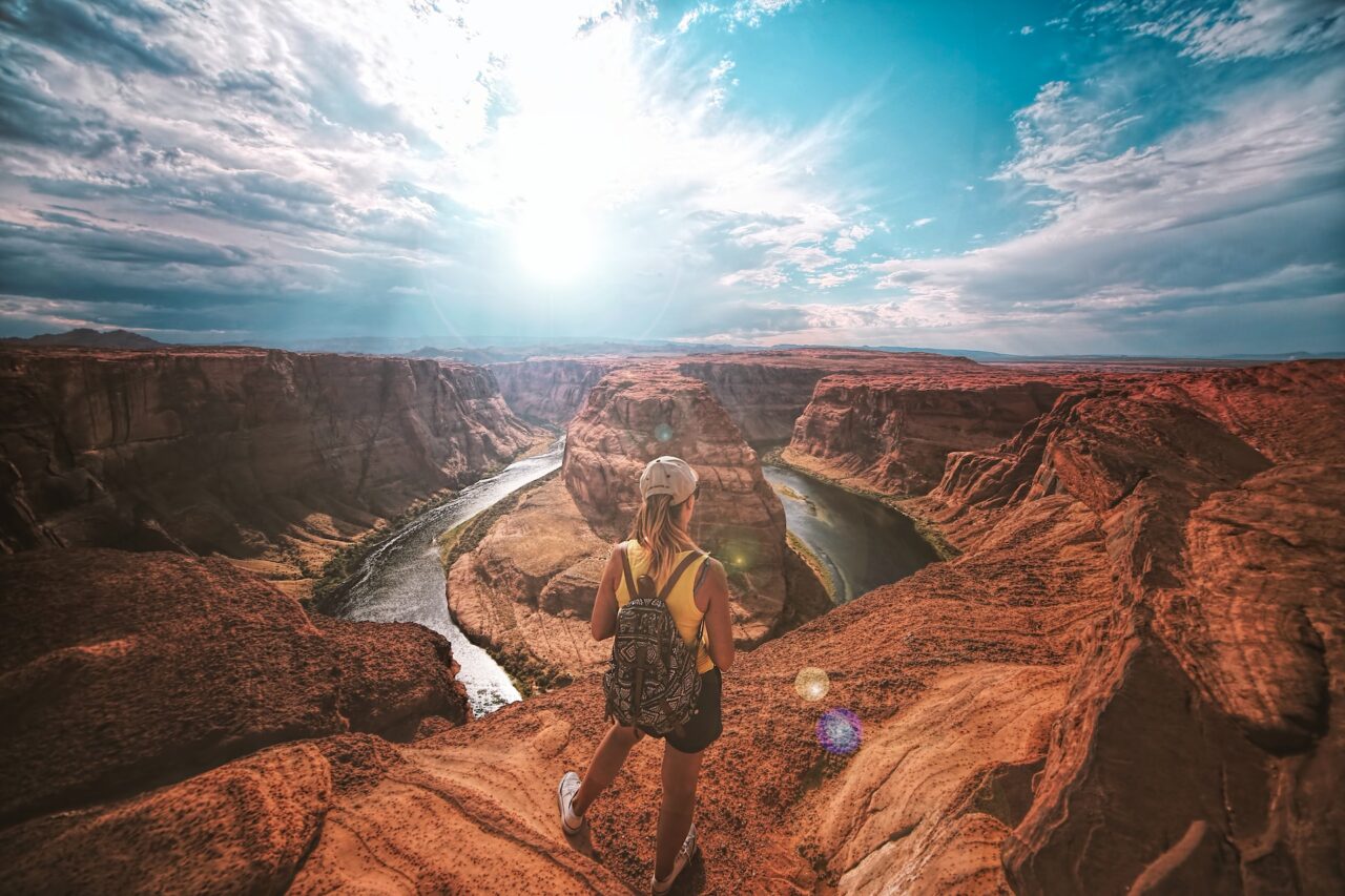 Solo female traveler at Horseshoe Bend