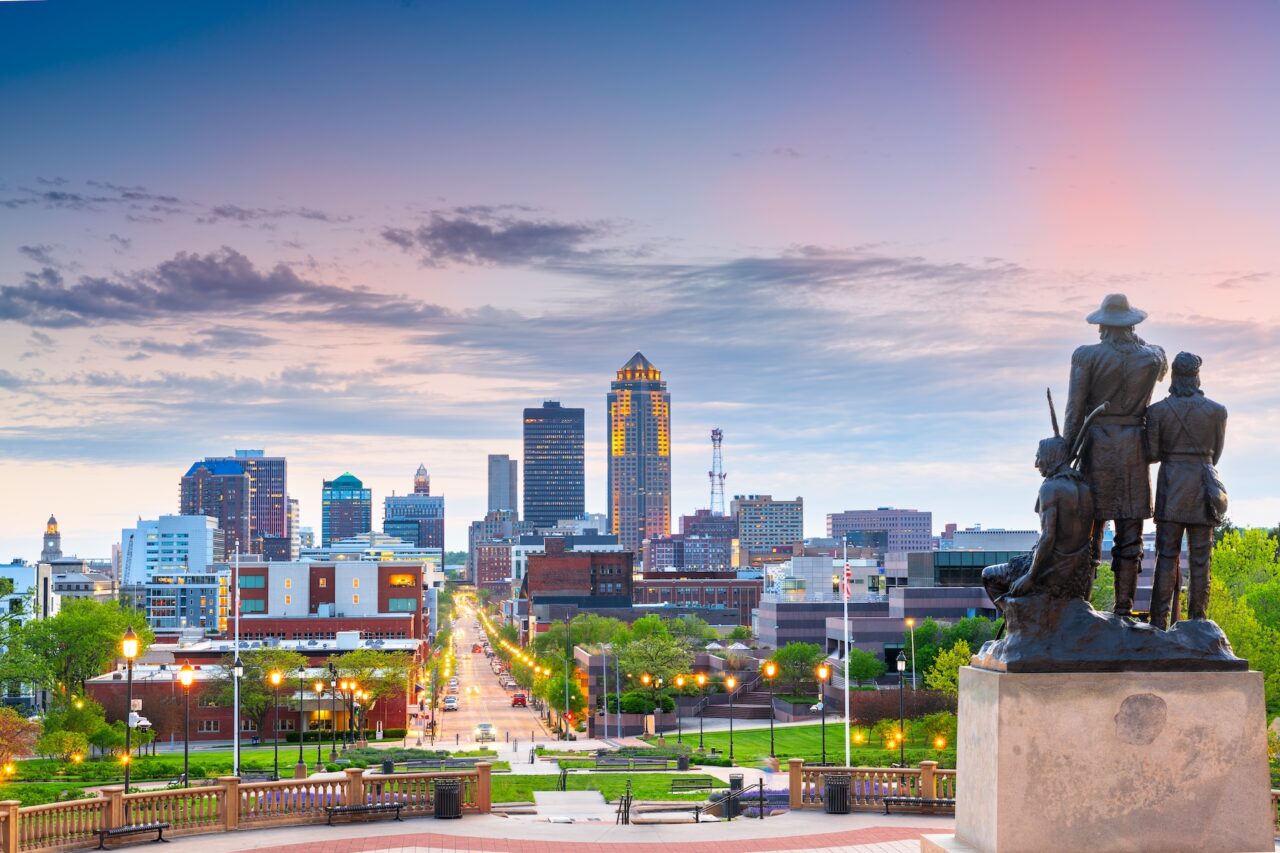 View of Des Moines skyline, Iowa, at dusk