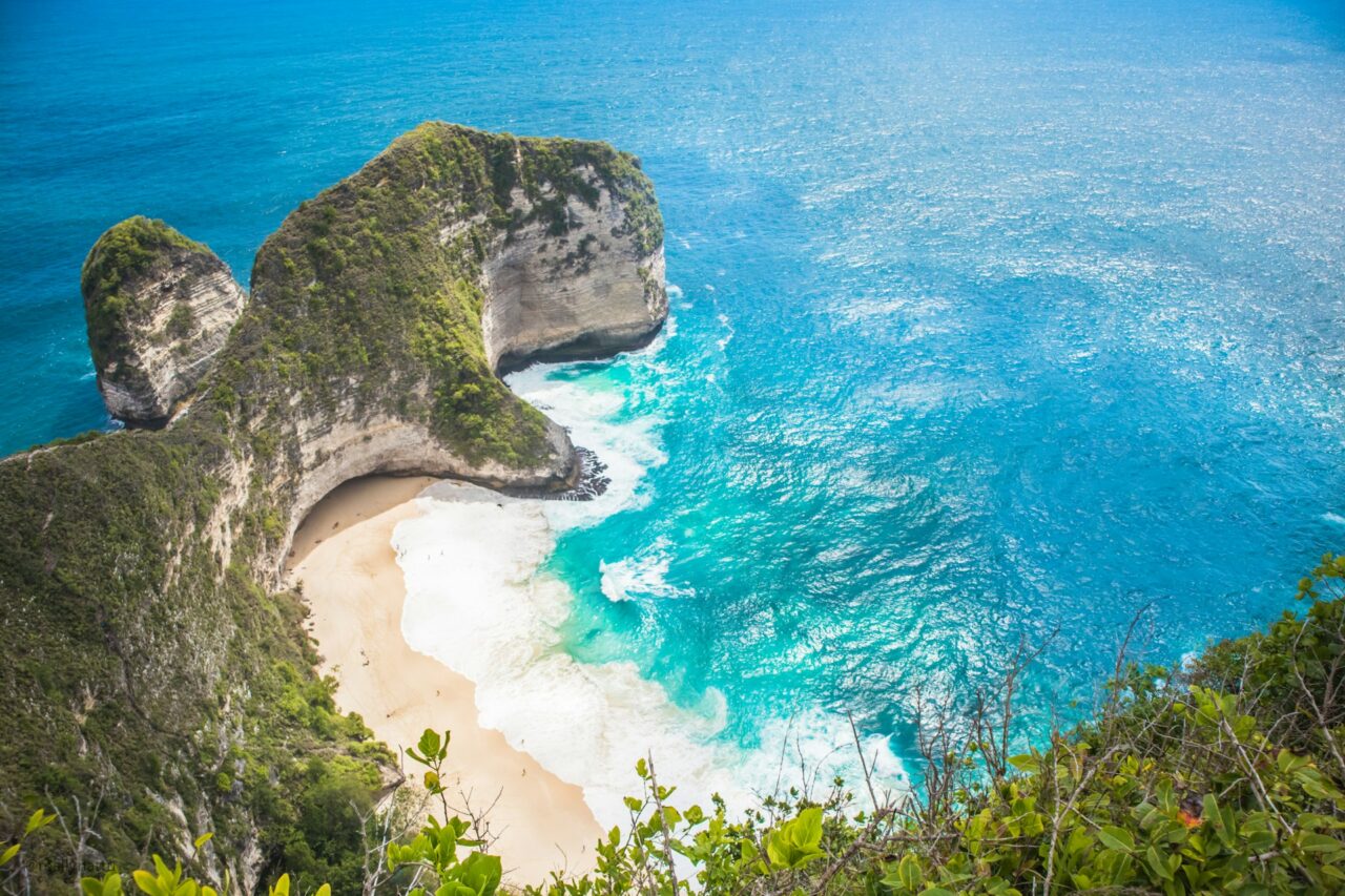 Secluded sandy beach in Nusa Penida Bali