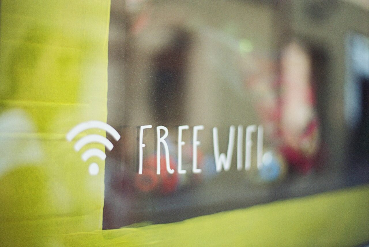 Free WiFi sign