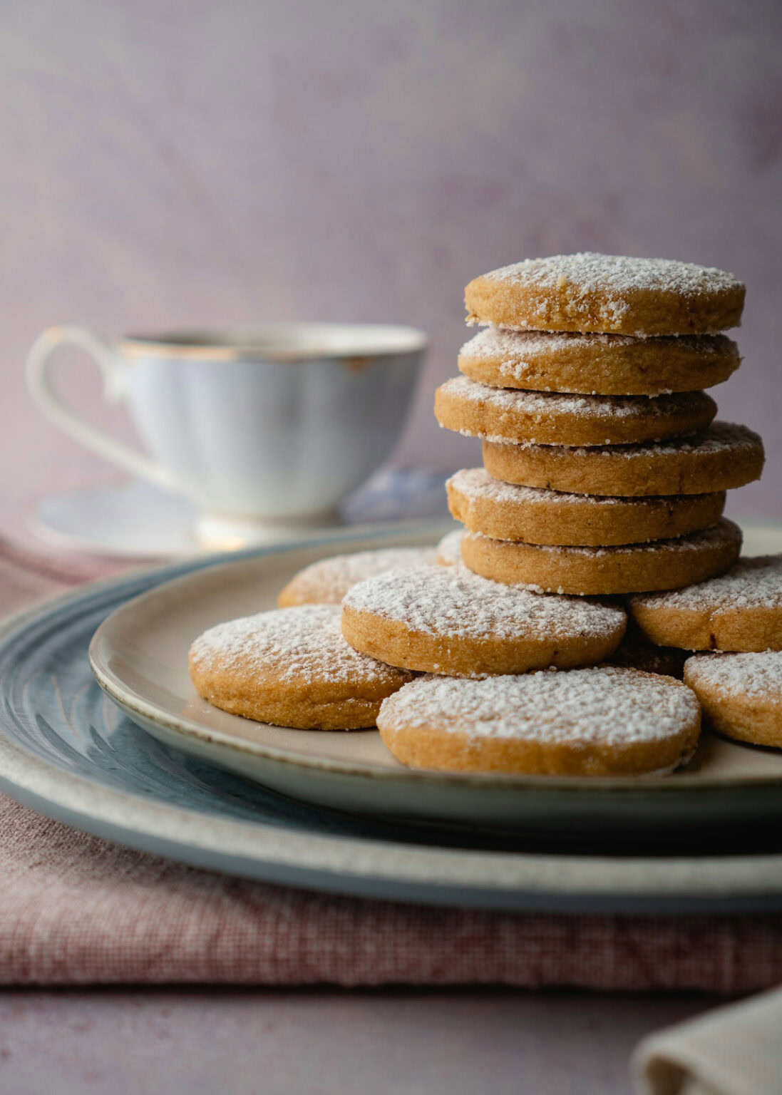 Shortbread England 31 Souvenirs From England: What to Buy in England | Pommie Travels