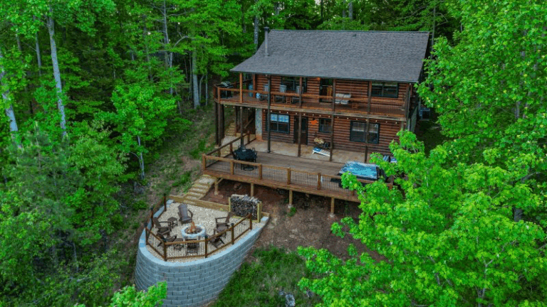 9 Mountain Cabins and Scenic Vacation Rentals Made for a Cozy Retreat ...