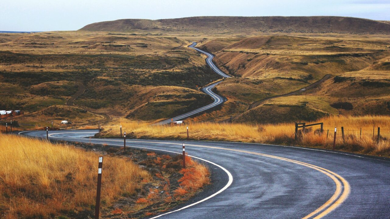 Winding road in eastern Washington