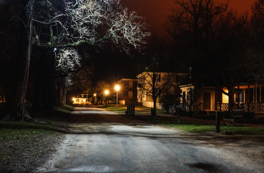 An eerie street in Williamsburg at night – Copyright US Ghost Adventures